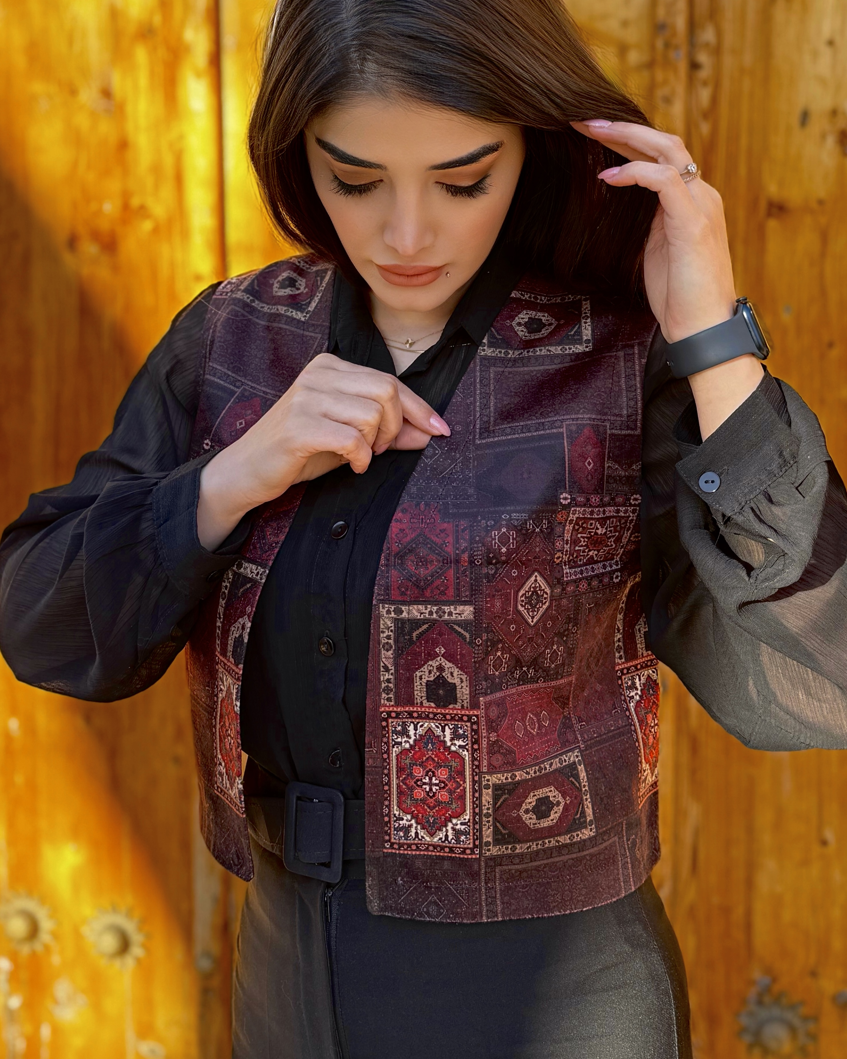 جلیقه زنانه طرح سوزندوزی کاشان